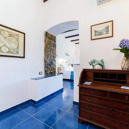 La Valle Delle Najadi Vietri