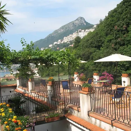 La Valle Delle Najadi Vietri